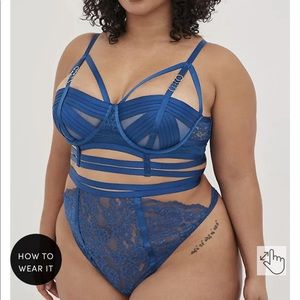 NWT SET torrid blue cage bralette and thong set size 3